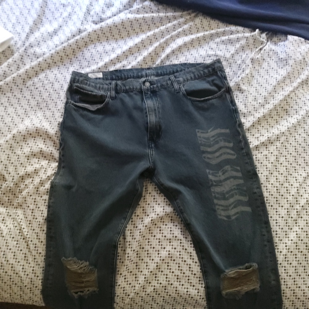 Levi's - Picture 3 of 4